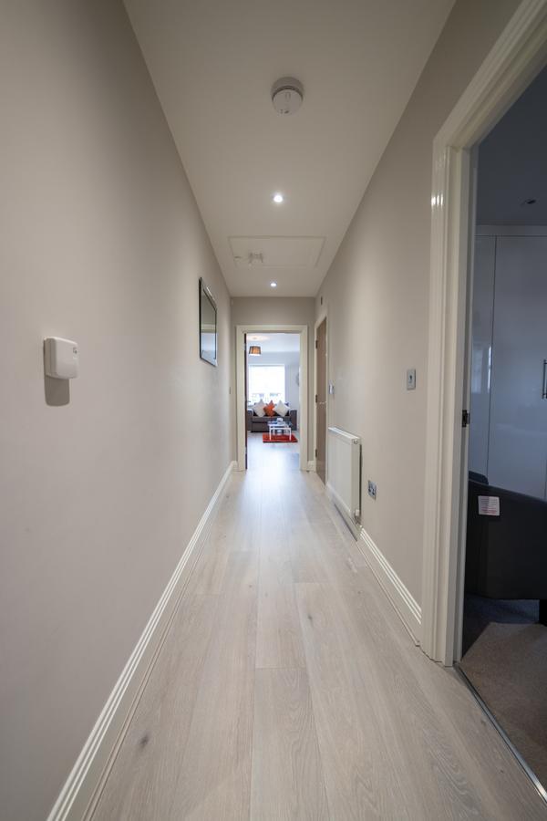 Helios Court Penthouse Serviced Apartment By Ferndale Maidenhead Eksteriør billede