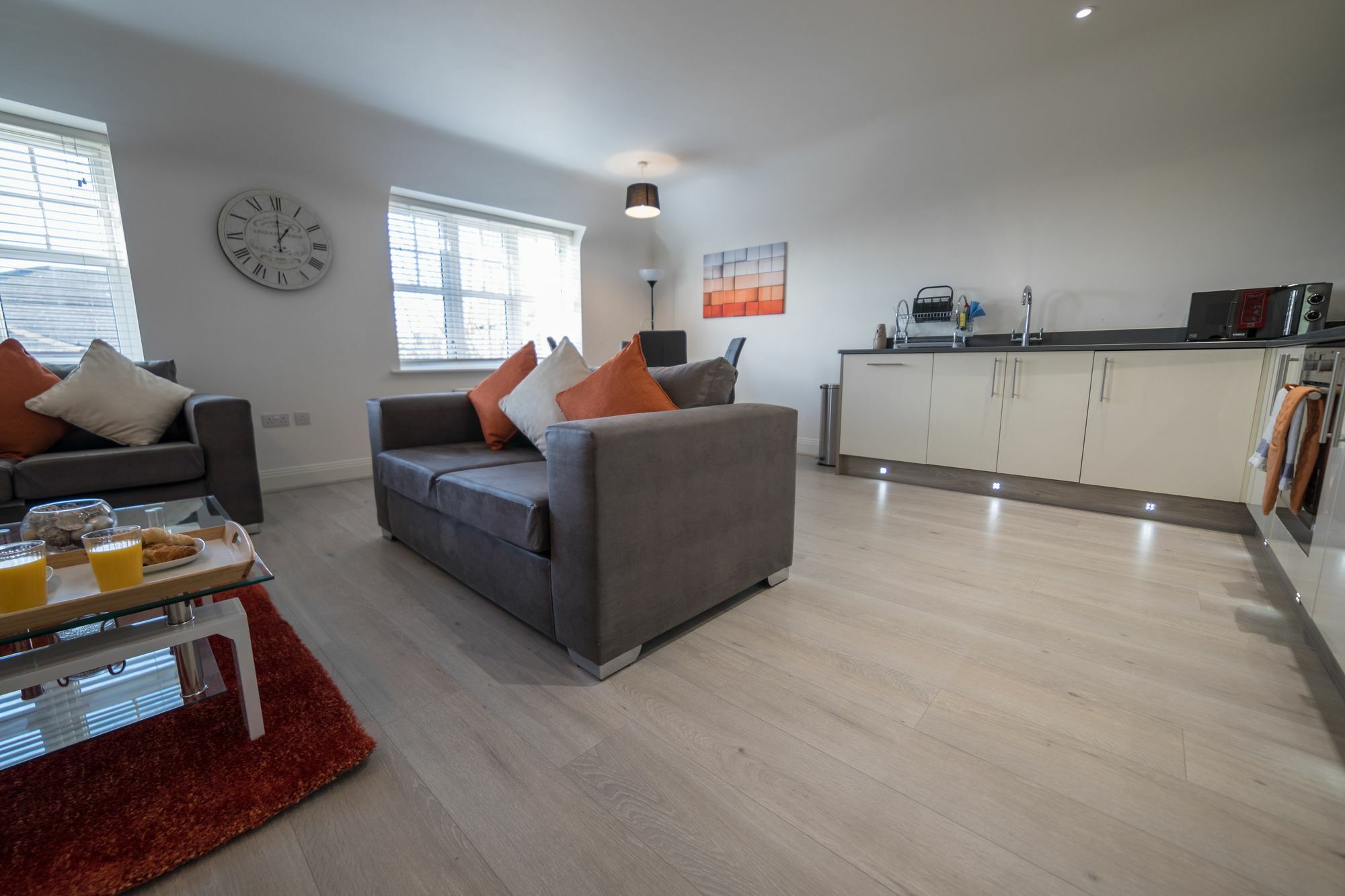 Helios Court Penthouse Serviced Apartment By Ferndale Maidenhead Eksteriør billede